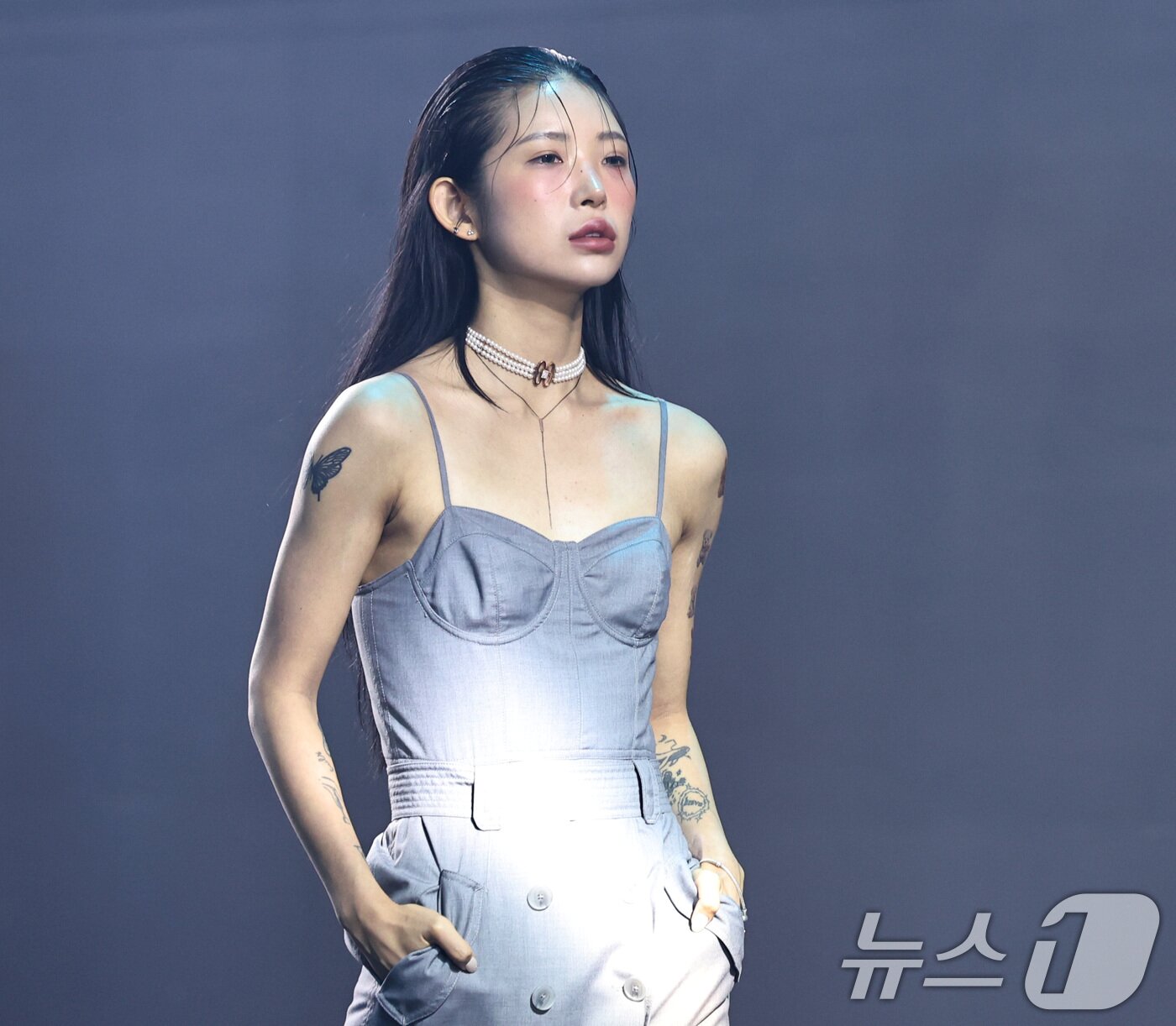 본문 이미지 - 배우 고(故) 최진실의 딸이자 인플루언서로 활동중인 최준희가 10일 오후 서울 송파구 비타500아프리카콜로세움에서 열린 '뉴뉴컬렉션&콘테스트'에서 런웨이를 걷고 있다. 2024.8.10/뉴스1 ⓒ News1 구윤성 기자