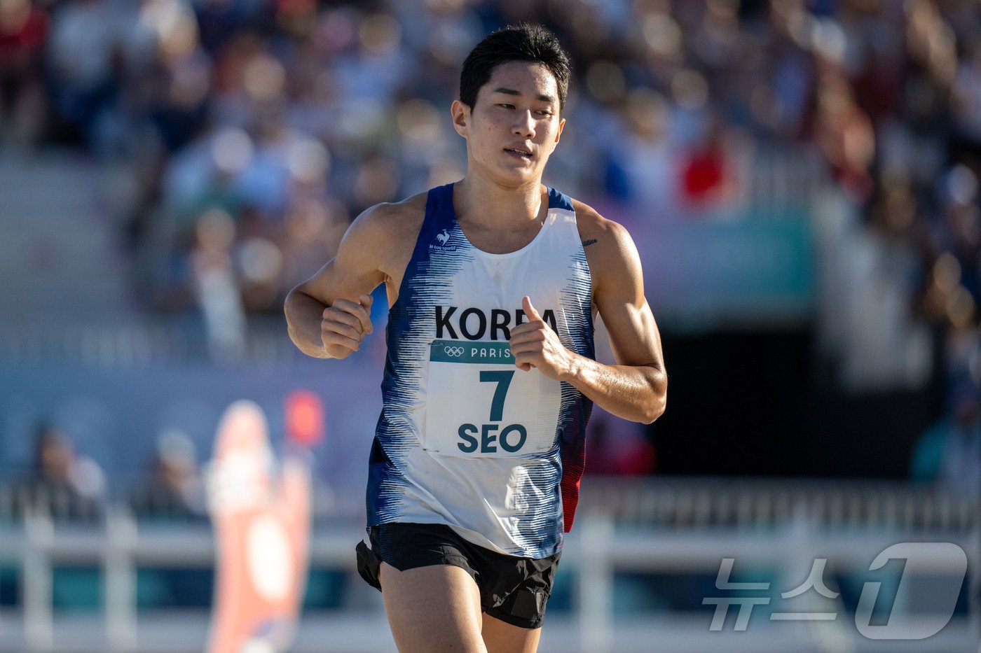 대한민국 근대5종 대표팀 서창완 선수가 11일 오전&#40;한국시간&#41; 프랑스 파리 베르사유 궁전에서 진행된 2024 파리올림픽 근대5종 남자 결승에서 레이저런 경기를 펼치고 있다. &#40;공동취재&#41; 2024.8.11/뉴스1 ⓒ News1 박정호 기자