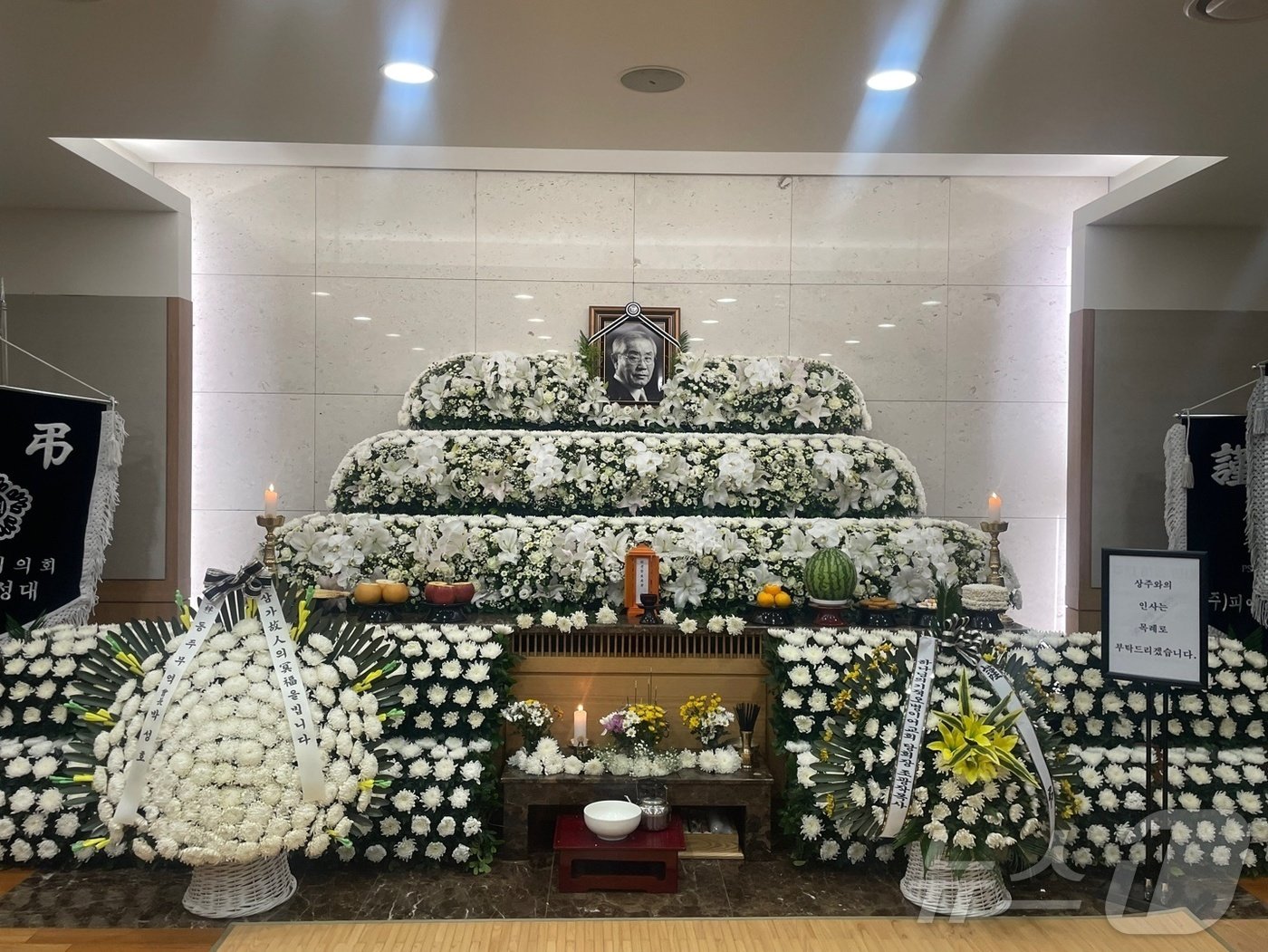 본문 이미지 - 11일 오후 서울 송파구 서울아산병원 장례식장 신상현 씨의 빈소. 2024.08.11 ⓒ 뉴스1 임여익 기자