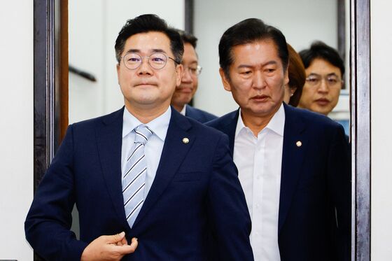박찬대, 당대표 출마 선언 '초읽기'…정청래와 '찐명 양자 대결' 본격화