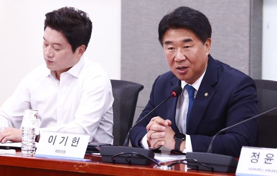 尹 탄핵 표결 당일 부친상…민주 이기헌 "표결 참여할 것"