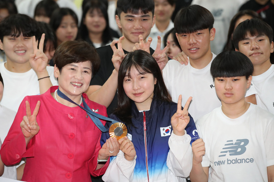 파리서 금빛 쏜 반효진, 이제는 대구 알린다