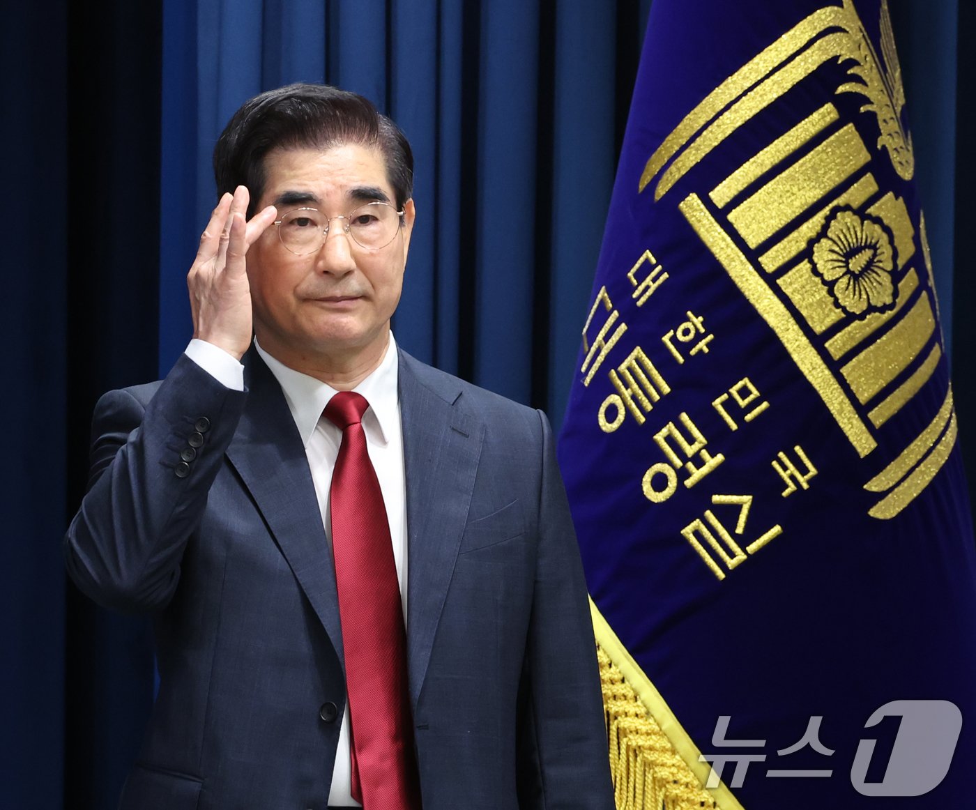 본문 이미지 - 김용현 국방부장관 후보자가 12일 서울 용산 대통령실청사 브리핑룸에서 열린 인사브리핑에 참석하고 있다. 2024.8.12/뉴스1 ⓒ News1 송원영 기자