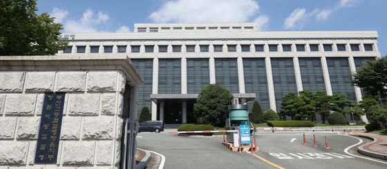 검찰, '명태균 의혹' 미래한국연구소 대표 압수수색