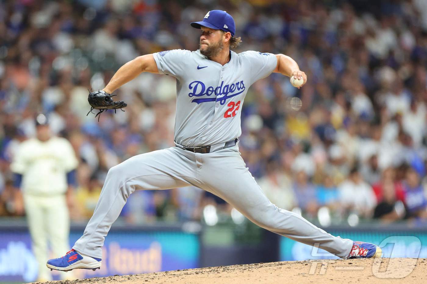 본문 이미지 - LA다저스의 클레이튼 커쇼.  ⓒ AFP=뉴스1