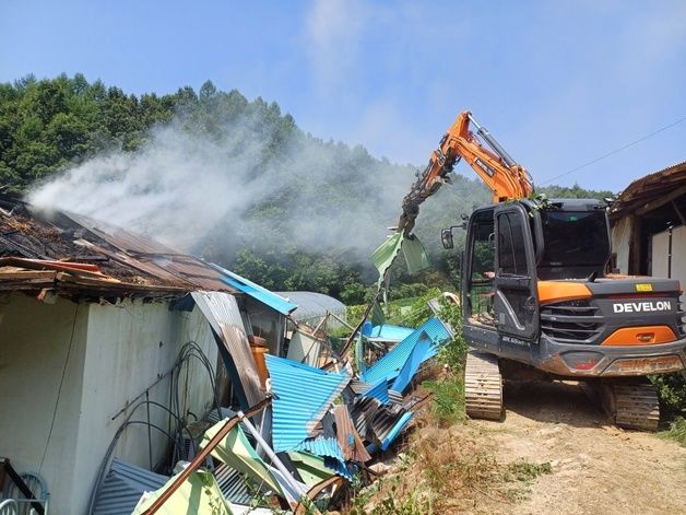 괴산군 주택화재 피해주민 1000만원 지급…지원 조례 첫 적용