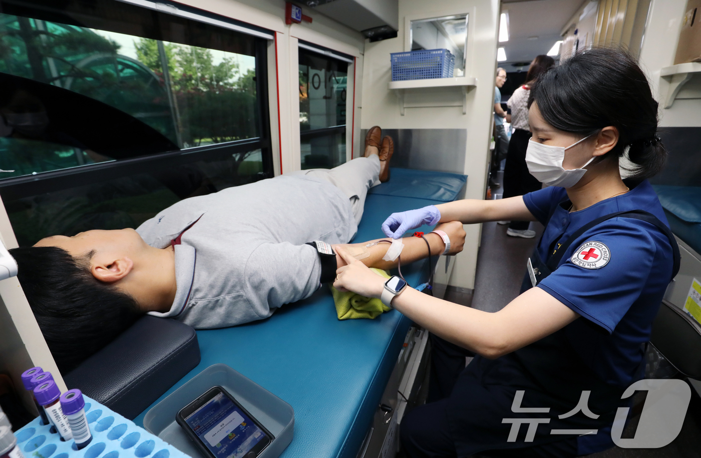 '생명나눔 사랑의 헌혈' 캠페인 - 뉴스1