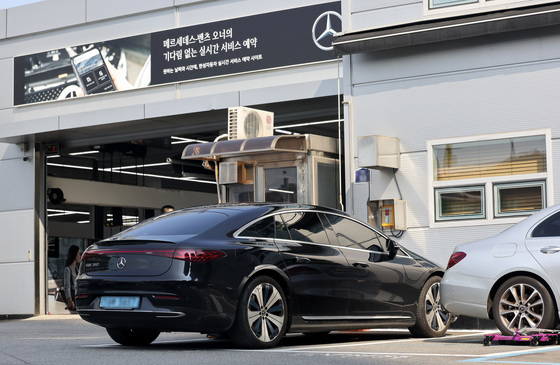공정위, '배터리 은폐' 벤츠에 과징금 112억…독일 본사까지 검찰 고발