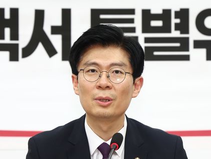 조정훈 "與 총선백서에 김 여사 분량 충분히 할애"