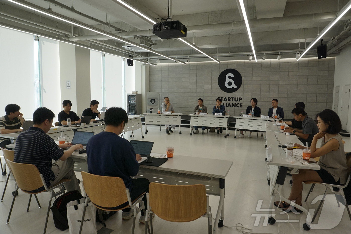 본문 이미지 - 14일 스타트업얼라이언스 '이커머스 스타트업들이 바라본 티메프 사태와 해결방안'(스타트업얼라이언스 제공)