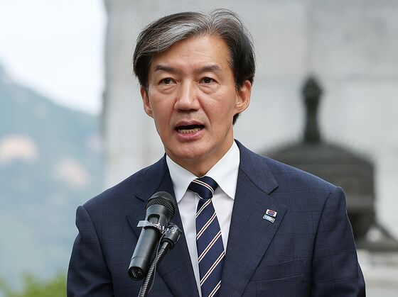 조국 "이재명 파기환송, 시기·내용 모두 대선 개입" 옥중서신