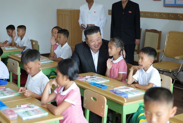 북한, 저출산에 '무상지원정책' 선전…대미 적개심 고취[데일리 북한]