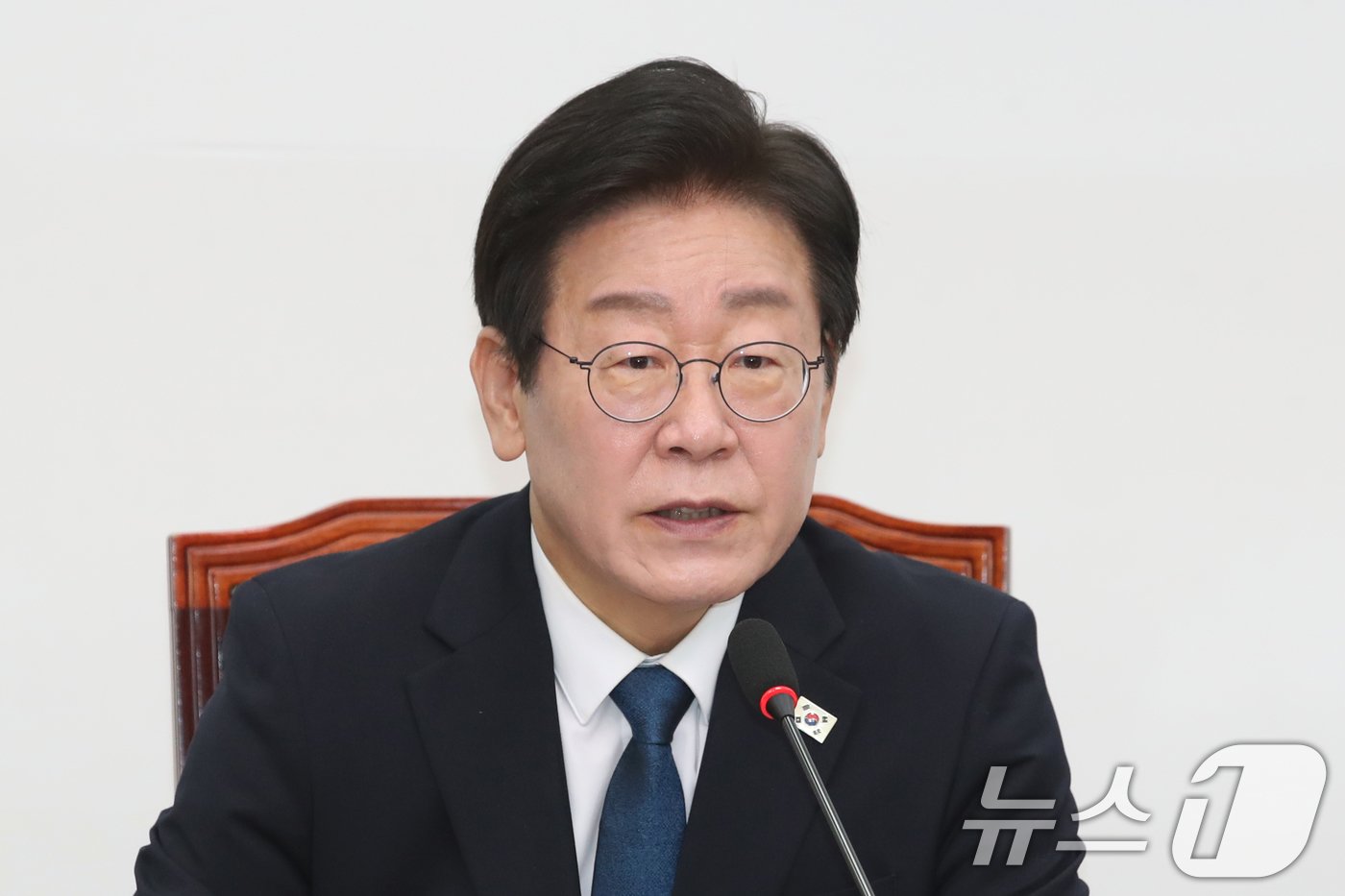 본문 이미지 - 이재명 더불어민주당 대표가 19일 오전 서울 여의도 국회에서 열린 최고위원회의에서 모두발언을 하고 있다. 2024.8.19/뉴스1 ⓒ News1 이광호 기자