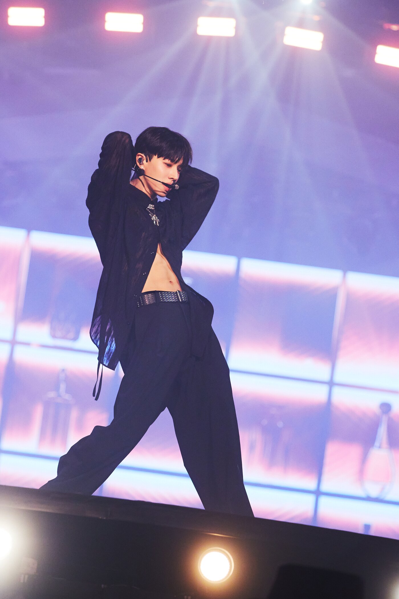 본문 이미지 - 하이라이트 이기광(어라운드어스 제공)