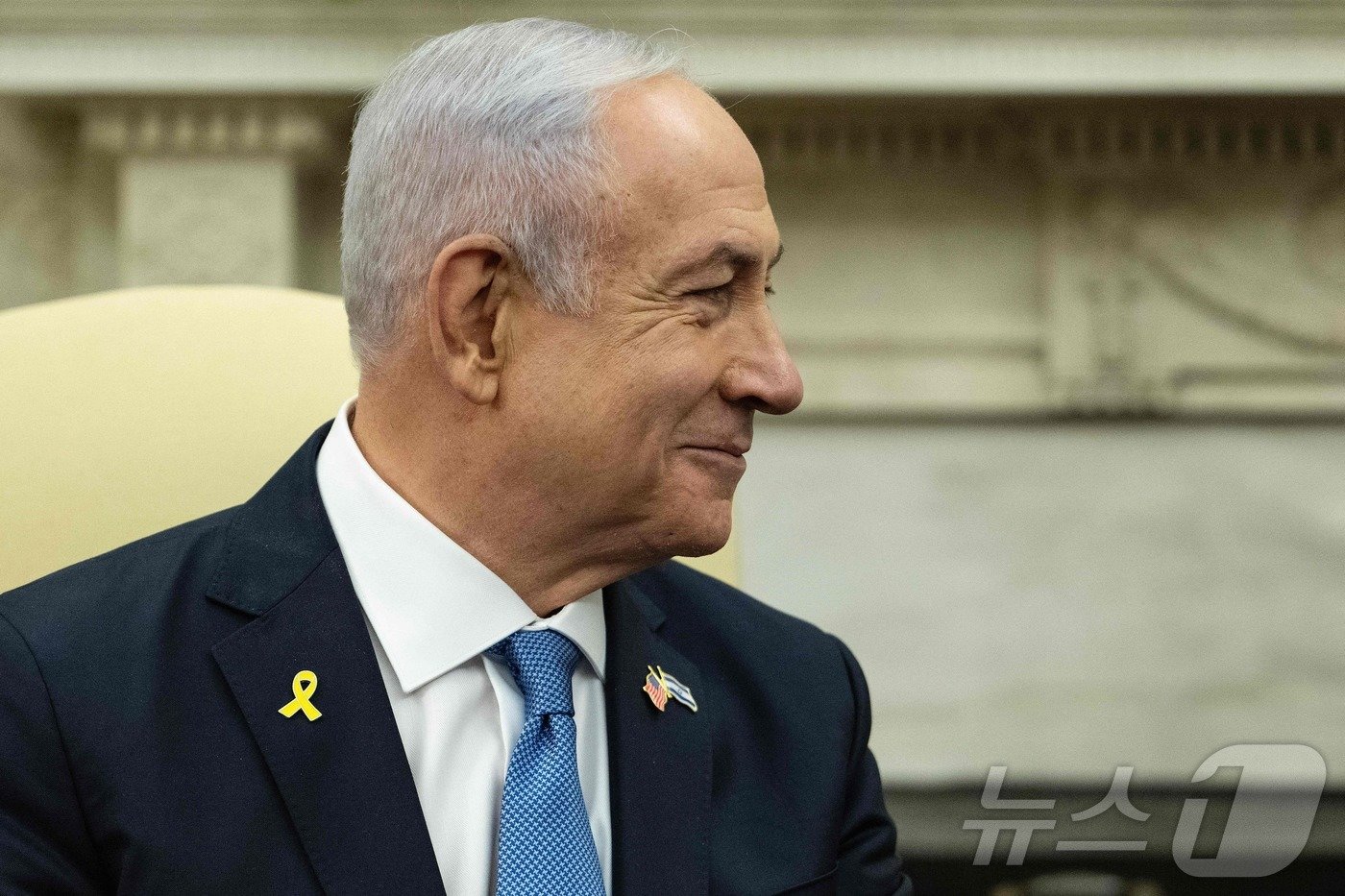 본문 이미지 - 베냐민 네타냐후 이스라엘 총리가 지난 25일(현지시간) 미국 워싱턴DC 백악관 오벌 오피스에서 조 바이든 미국 대통령과 만나고 있다. 2024.07.25. ⓒ AFP=뉴스1 ⓒ News1 김종훈 기자