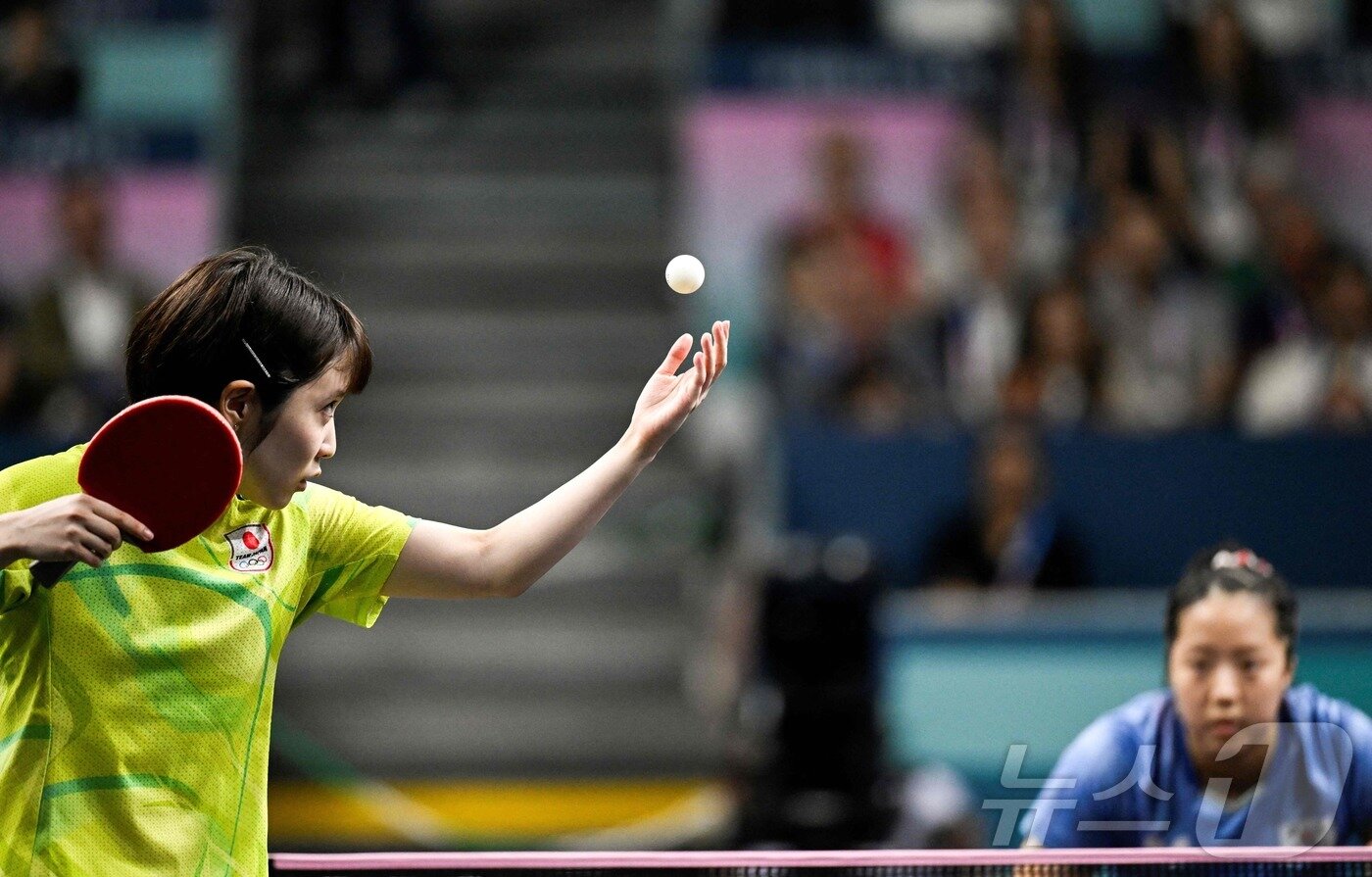 본문 이미지 - 신유빈에 패한 일본의 히라노 미우. ⓒ AFP=뉴스1