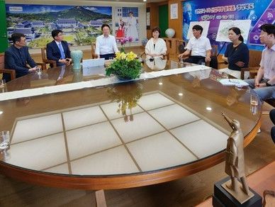 "공론화 거쳐야"…민주 경북도당, 경북도에 '행정통합 공론화' 건의