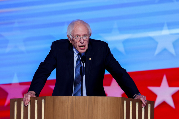 美진보간판 샌더스 "AI 확산 속도 늦춰야…노동자 처지 두려워"