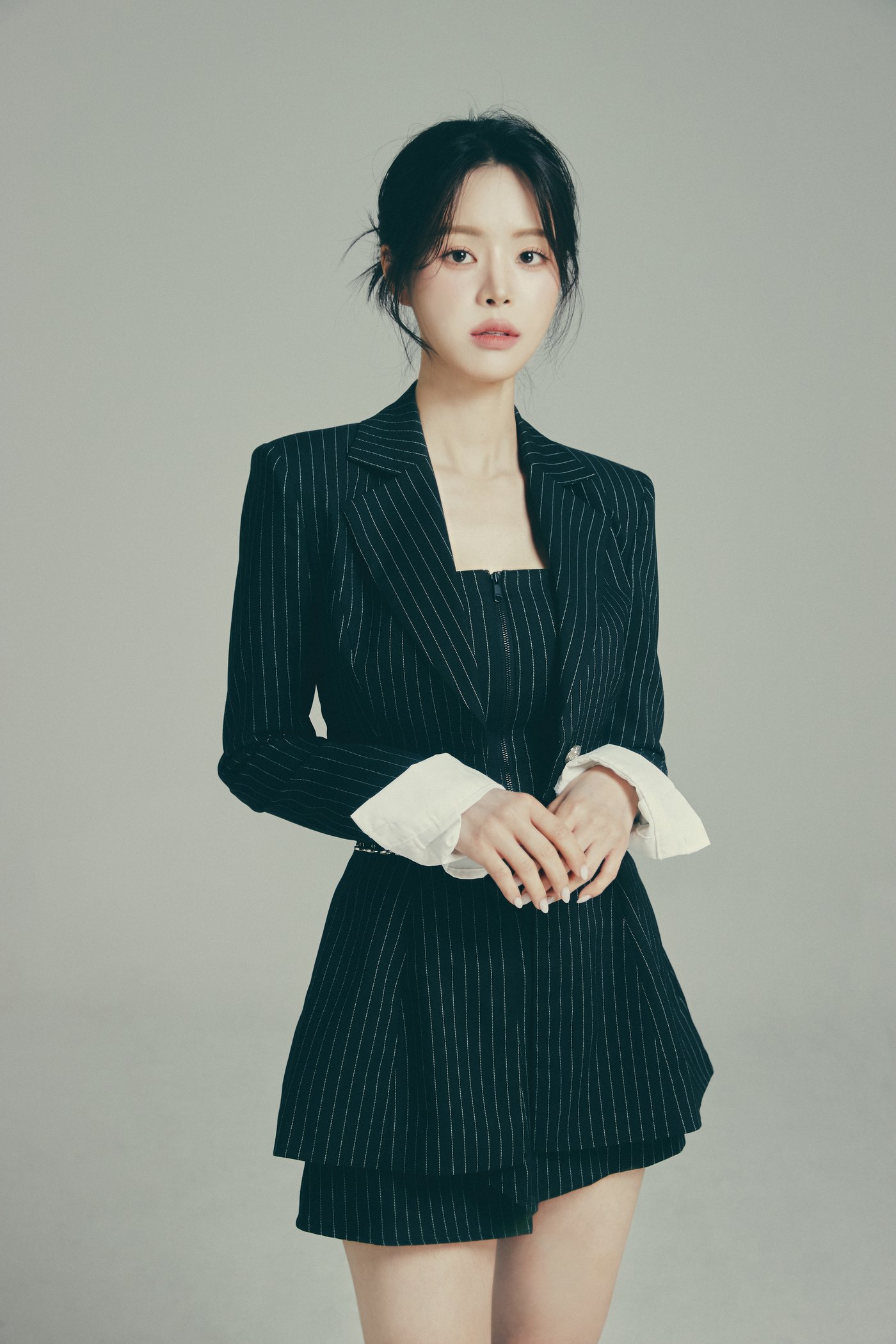 본문 이미지 - 가수 한여름/ 사진제공=포고 엔터테인먼트