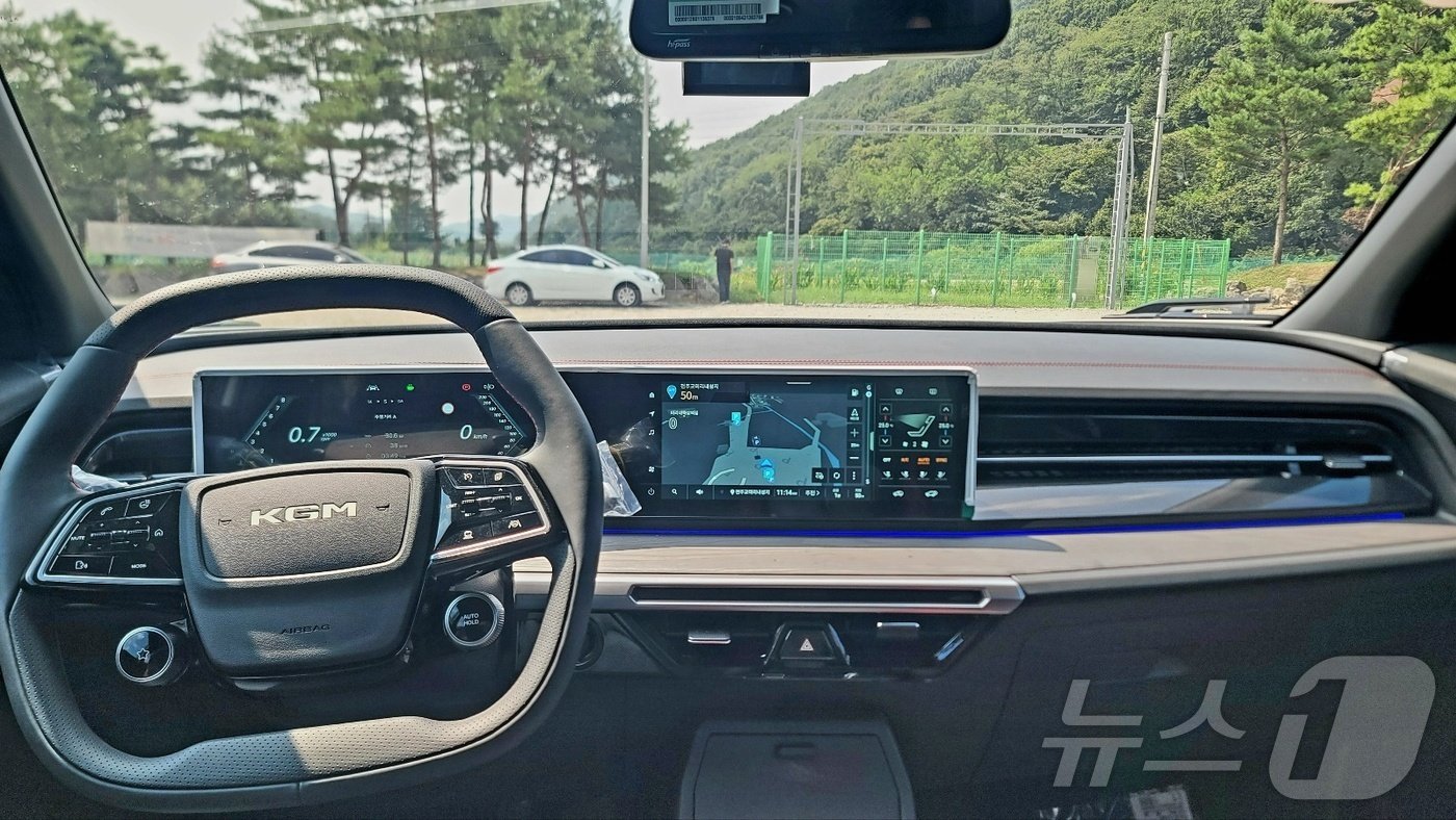 본문 이미지 - KGM 액티언 실내 모습 ⓒ 뉴스1 박기범 기자  