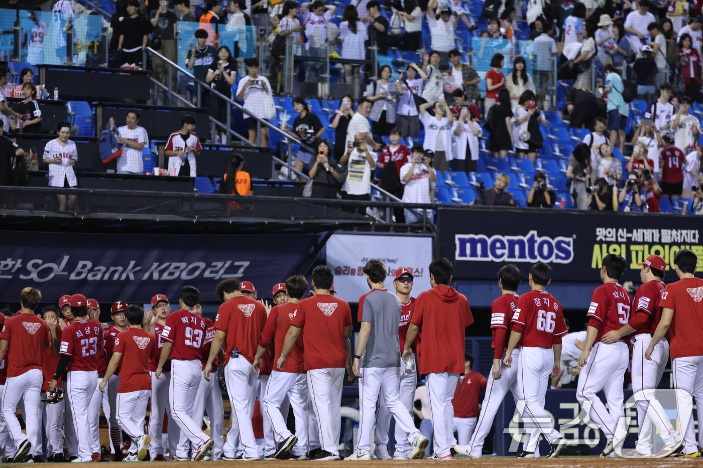 본문 이미지 - 5위 결정전 진출을 노리는 SSG 랜더스. /뉴스1 DB ⓒ News1 이재명 기자