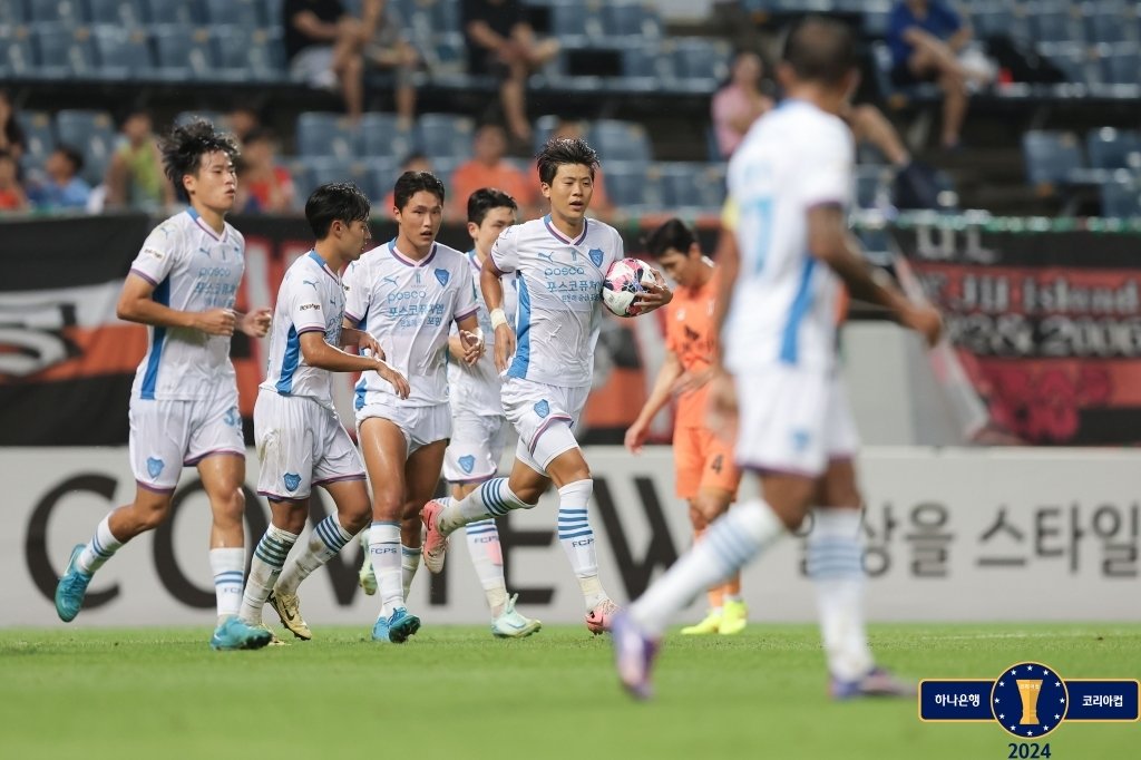 제주 원정 경기에서 값진 무승부를 기록한 포항 스틸러스. &#40;대한축구협회 제공&#41;