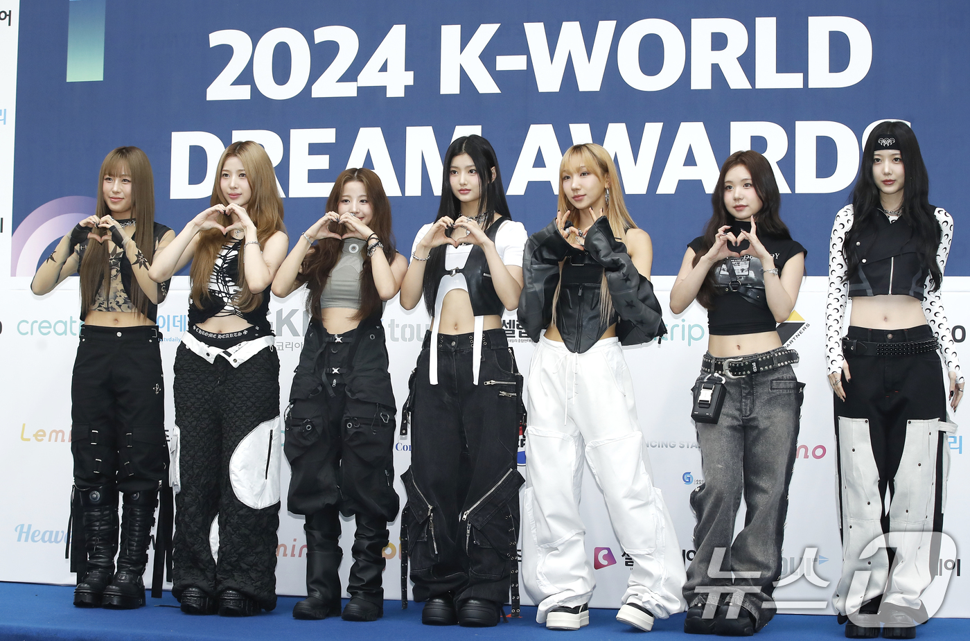 (서울=뉴스1) 권현진 기자 = 배드빌런이 22일 오후 서울 송파구 잠실실내체육관에서 열린 ‘2024 케이 월드 드림 어워즈’(2024 K WORLD DREAM AWARDS) 블루 …