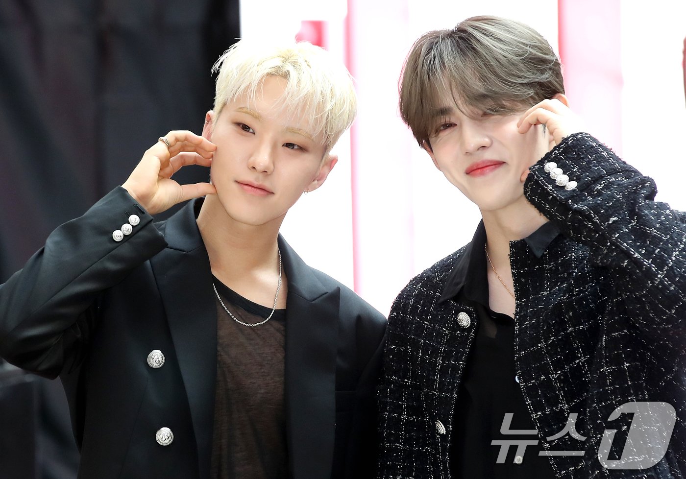 본문 이미지 - 세븐틴 호시(왼쪽)와 에스쿱스 /  뉴스1 ⓒ News1 권현진 기자