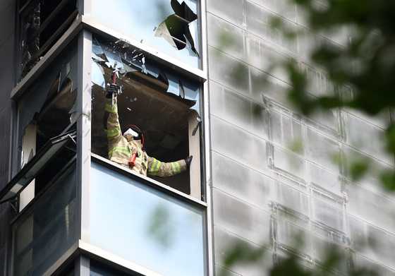 숙박시설 스프링클러 설치 정보 공개…노후아파트 연기감지기 보급