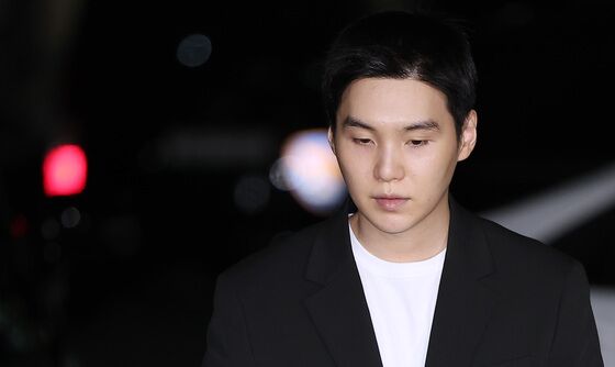BTS 슈가, 소집해제 당일 전동스쿠터 음주운전 또 사과 "마음 다치게 해 속상"