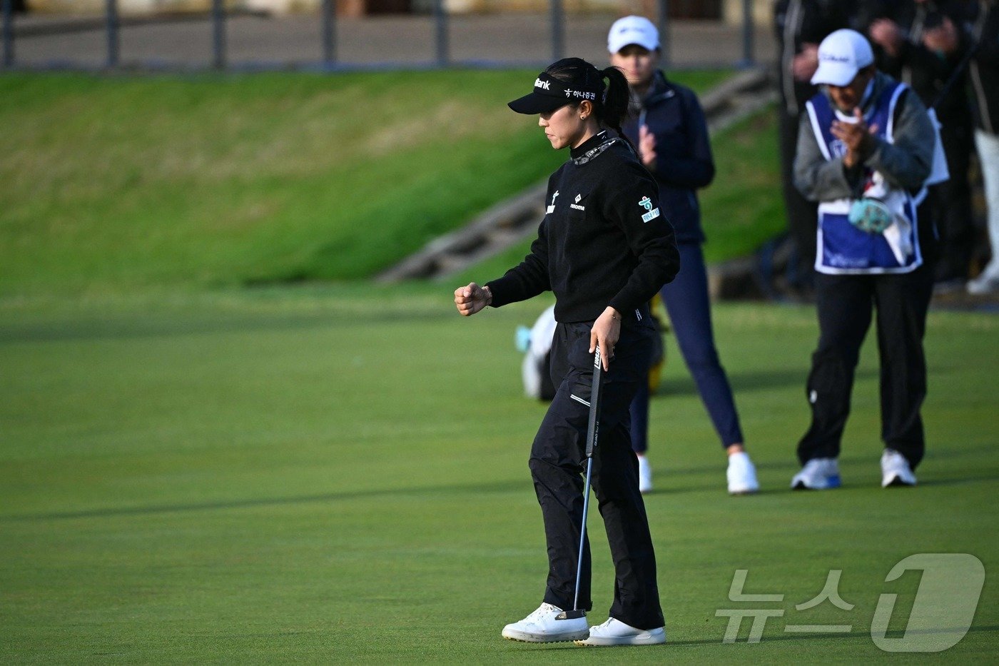 본문 이미지 - 메이저 대회 AIG여자오픈을 우승한 리디아 고 ⓒ AFP=뉴스1
