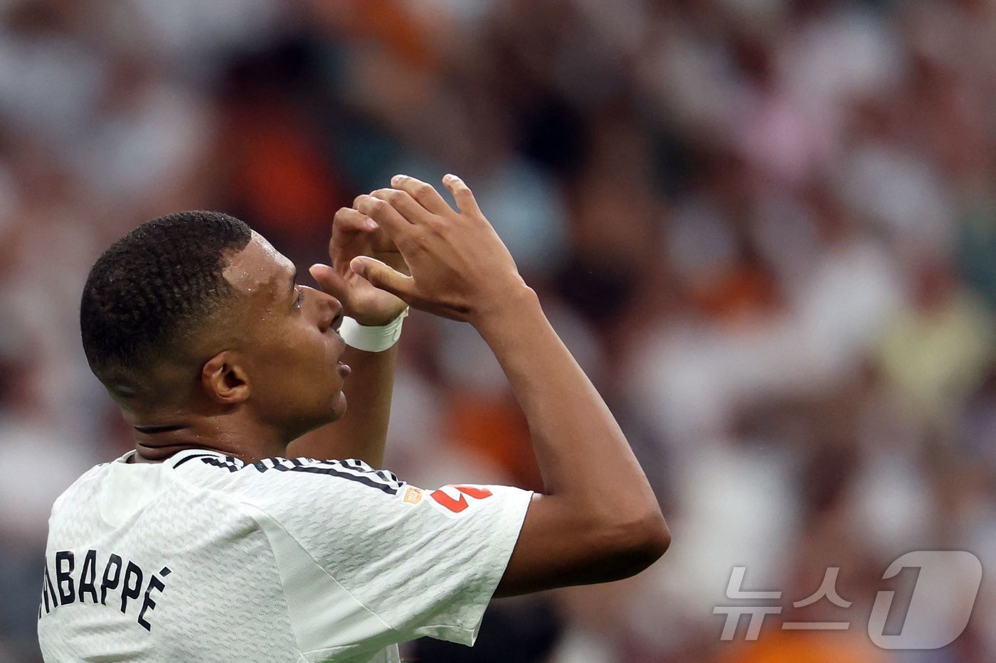 본문 이미지 - 킬리안 음바페는 레알 마드리드 이적 후 스페인 프리메라리가 2경기 연속 무득점을 기록했다. ⓒ AFP=뉴스1