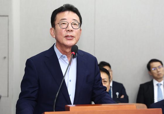 내란특검, 홍철호 전 수석 참고인 소환…'비화폰' 담당자도 조사(종합)