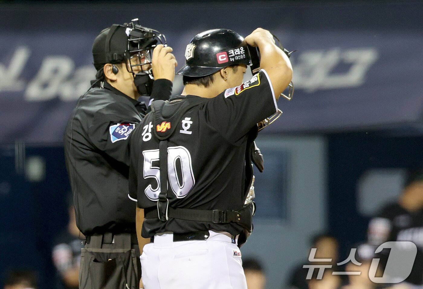 본문 이미지 - 지난해 포수 겸업을 했던 강백호. /뉴스1 DB ⓒ News1 장수영 기자