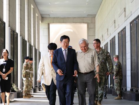 미 상원 군사위원장 "대한민국은 최우방국…동맹 발전 노력"