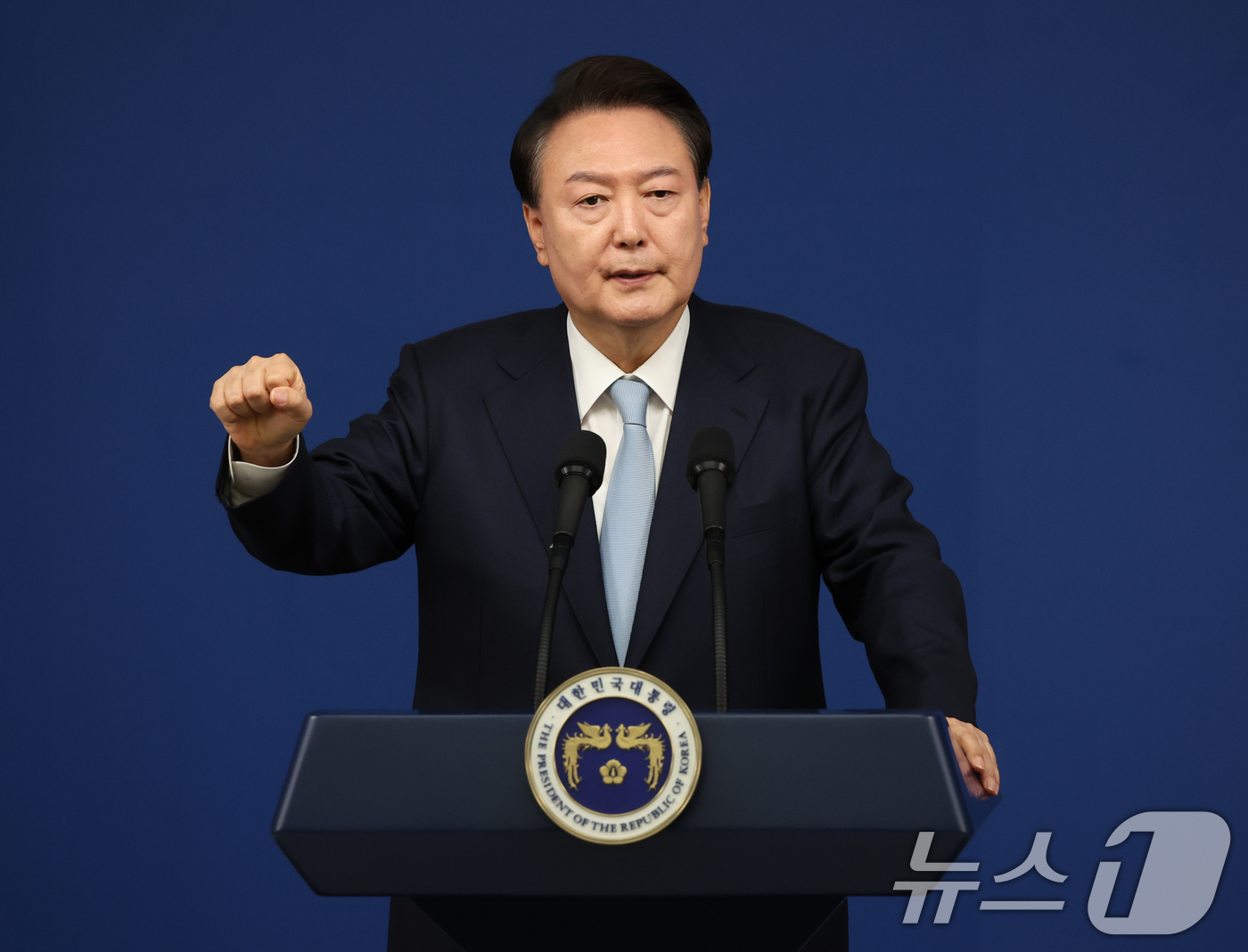 (서울=뉴스1) 송원영 기자 = 윤석열 대통령이 29일 서울 용산 대통령실청사 브리핑룸에서 열린 국정브리핑 및 기자회견에서 취재진의 질문에 답하고 있다. 2024.8.29/뉴스1