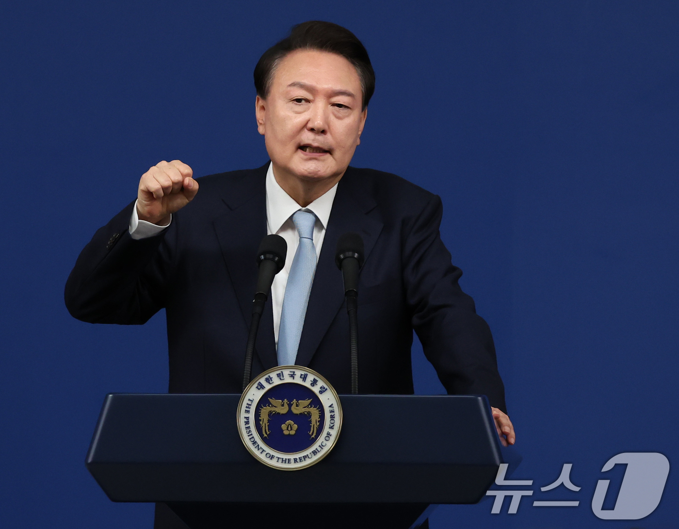 (서울=뉴스1) 송원영 기자 = 윤석열 대통령이 29일 서울 용산 대통령실청사 브리핑룸에서 열린 국정브리핑 및 기자회견에서 취재진의 질문에 답하고 있다. 2024.8.29/뉴스1