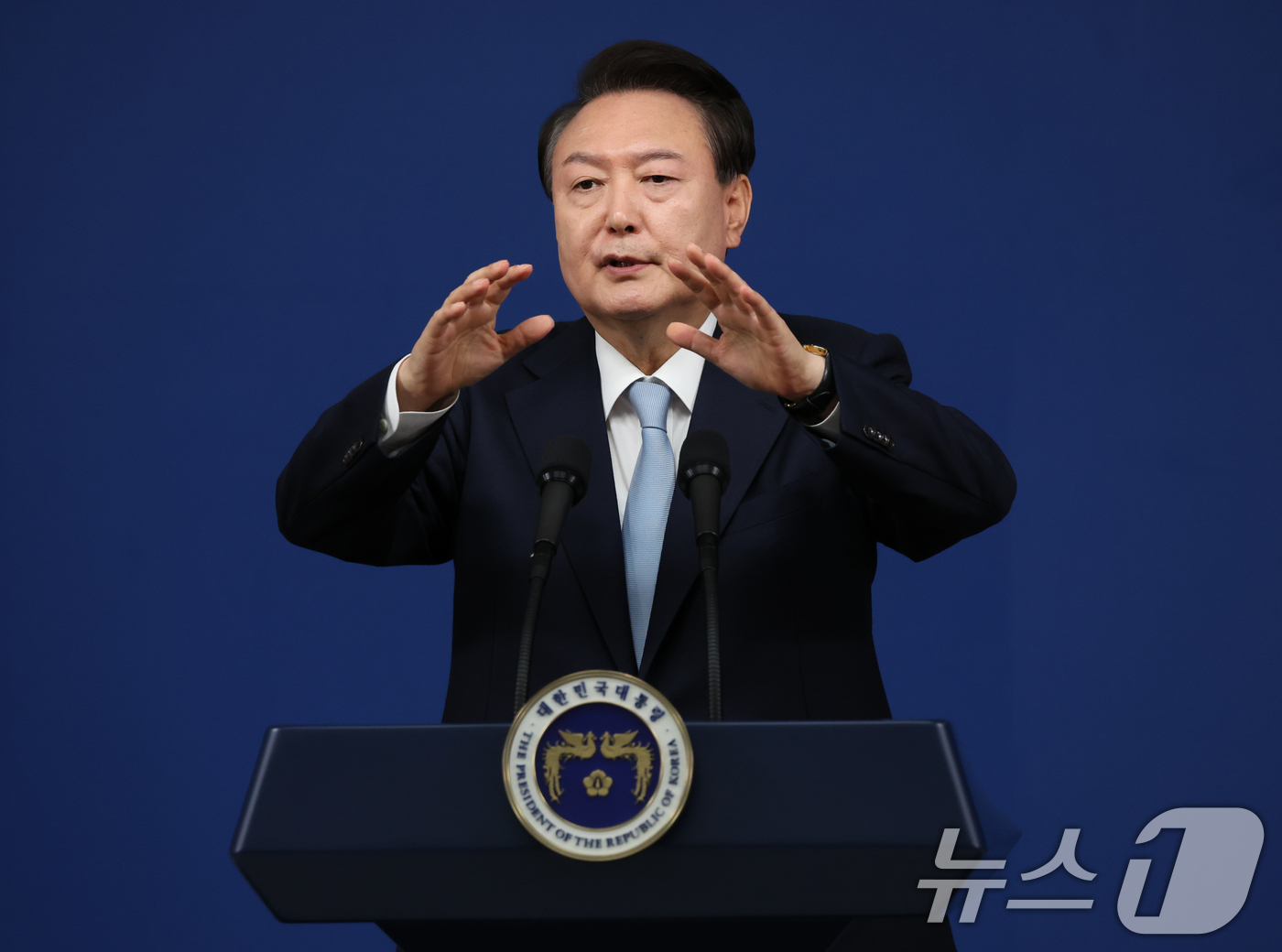 (서울=뉴스1) 송원영 기자 = 윤석열 대통령이 29일 서울 용산 대통령실청사 브리핑룸에서 열린 국정브리핑 및 기자회견에서 취재진의 질문에 답하고 있다. 2024.8.29/뉴스1