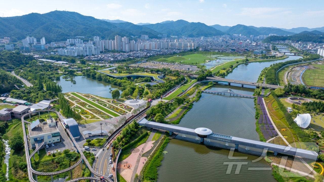 본문 이미지 - 순천만국가정원 전경.&#40;순천시 제공. 재판매 및 DB 금지&#41;2025.2.24/뉴스1