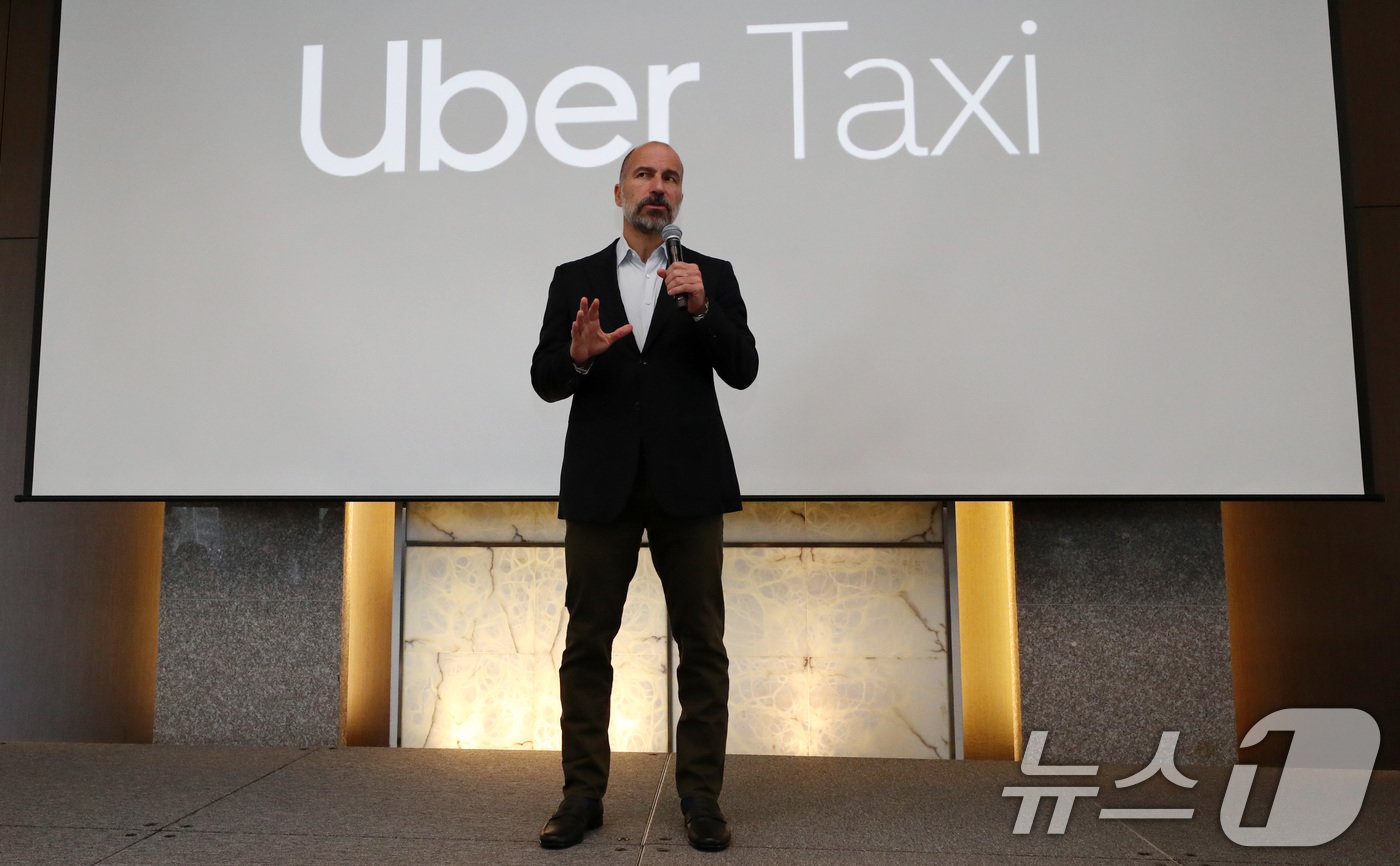 다라 코스로샤히 우버&#40;Uber&#41; 최고경영자&#40;CEO&#41;가 30일 서울 중구 더 플라자호텔에서 열린 &#39;우버 글로벌 CEO 방한 기념 미디어 세션&#39;에서 인사말을 하고 있다. 2024.8.30/뉴스1 ⓒ News1 박세연 기자