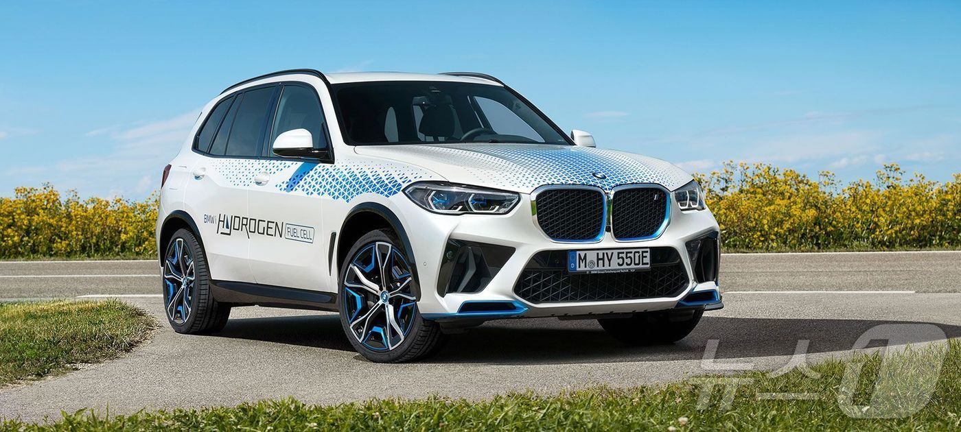 본문 이미지 -  BMW iX5 하이드로젠 프로토타입.(BMW 제공)