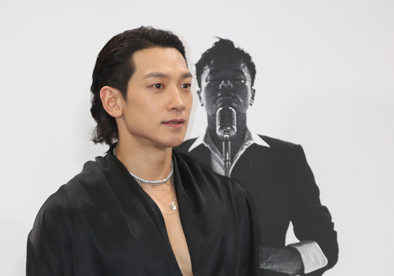 비, 장애인 팬에 "왜 춤 안 춰?" 했다가 사과…"배려 부족했다"