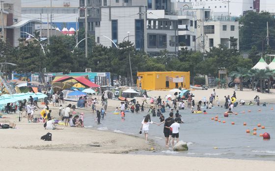 울산 일산해수욕장 34만명 찾아…관광객 작년보다 18.6% 늘어