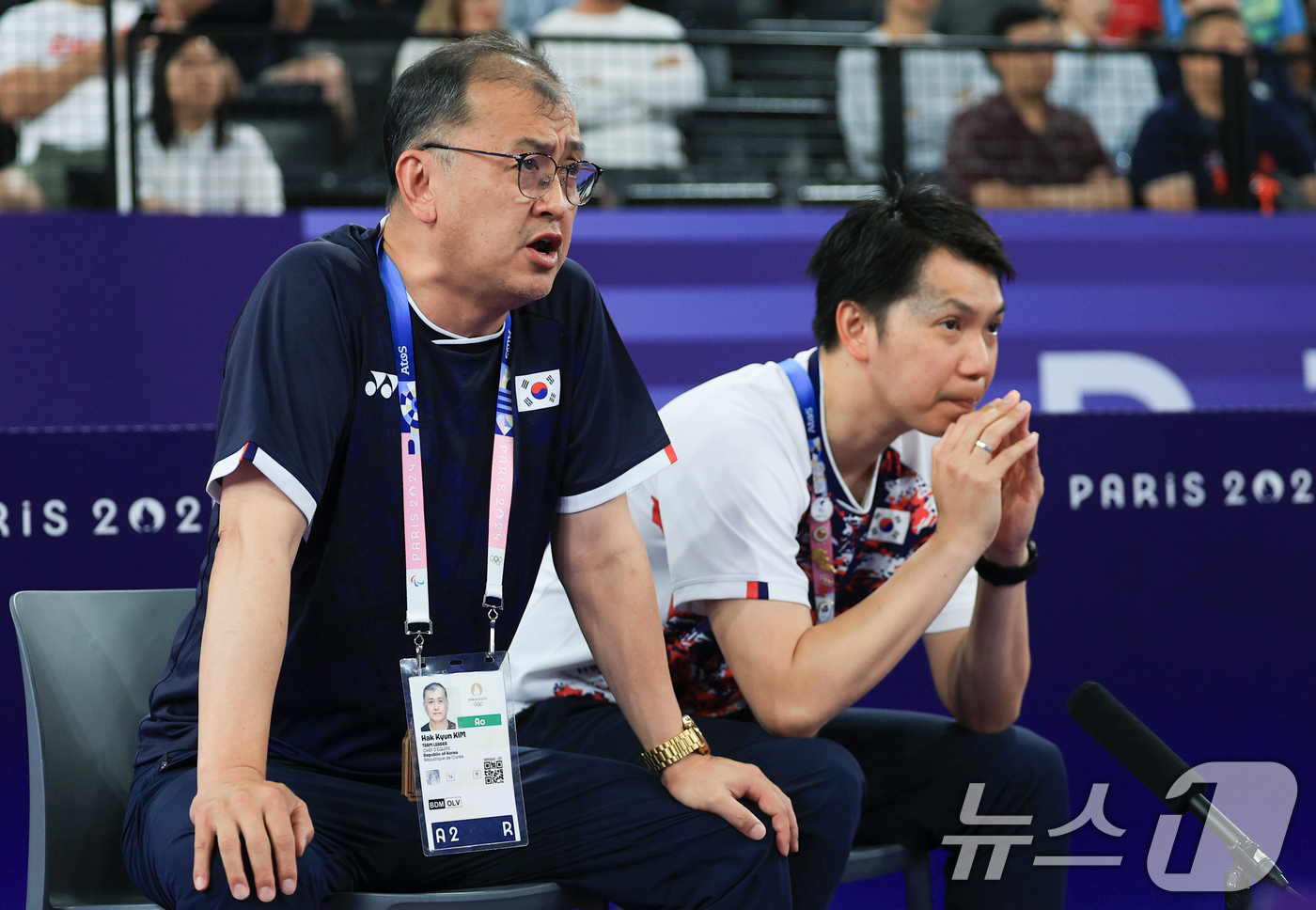 (파리(프랑스)=뉴스1) 박정호 기자 = 김학균 대한민국 배드민턴 대표팀 감독이 4일 오후(한국시간) 프랑스 파리 라 샤펠 아레나에서 2024 파리올림픽 배드민턴 여자 단식 준결승 …