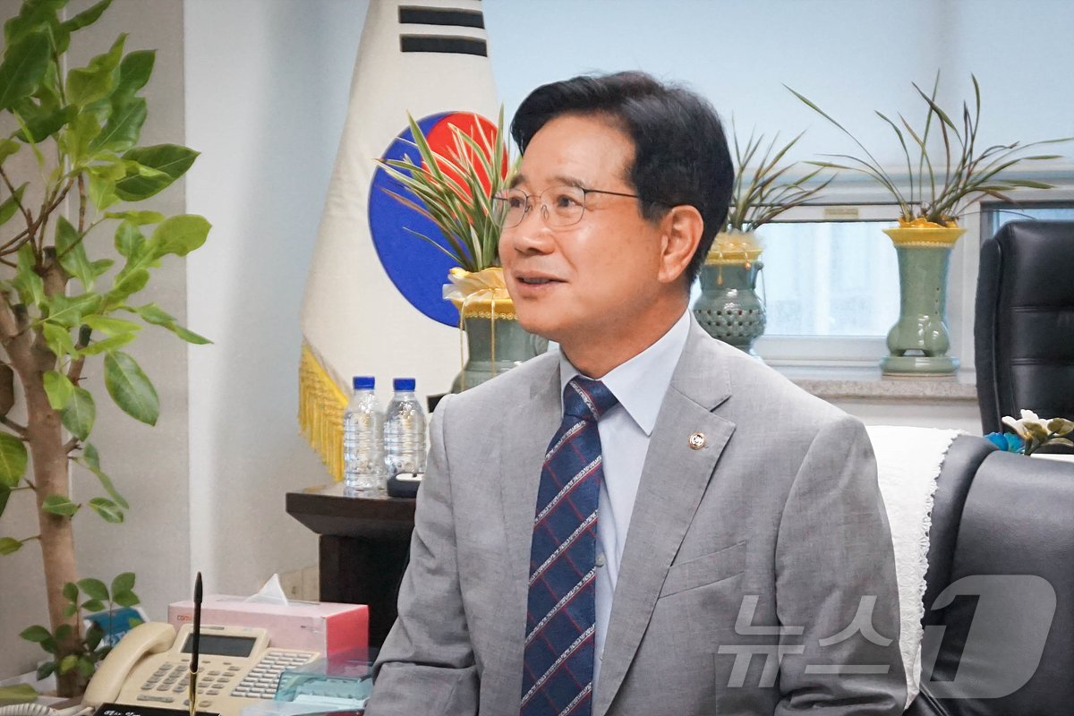 본문 이미지 - 김창룡 전 경찰청장이 서울 중구 한국청소년육성회에서 <뉴스1>과 만나 '경찰국 사태'에 대한 소회를 털어놓았다. 2024.7.18/뉴스1 ⓒ News1 이기범 기자