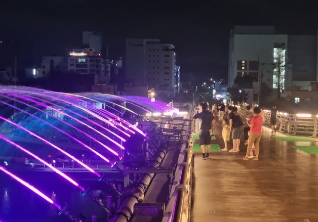 '밤사이 최저 25도'…강릉 5월 열대야 '1년 전보다 19일 빨라'