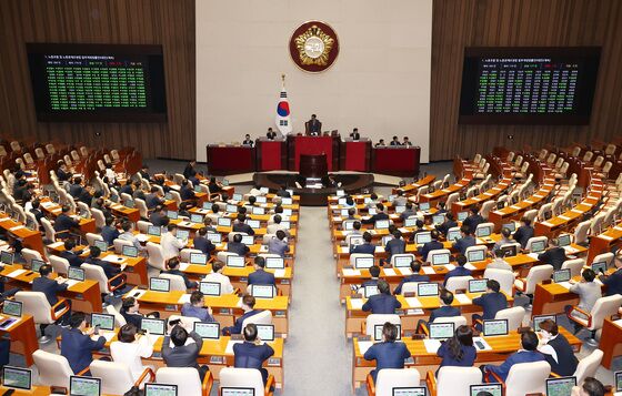 '노란봉투법' 이르면 7월 국회 처리…재계 '헌법소원' 카드 만지작