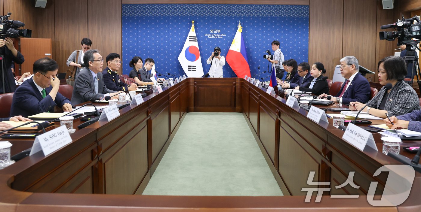 본문 이미지 - 조태열 외교부 장관이 7일 서울 종로구 외교부 청사에서 열린 한-필리핀 외교장관 회담에서 인사말을 하고 있다. 2024.8.7/뉴스1 ⓒ News1 허경 기자