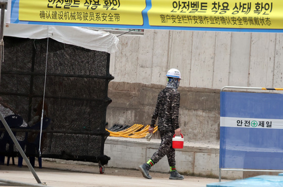 노동부, 폭염 취약 사업장에 280억 투입…온열질환 예방 '투트랙' 지원