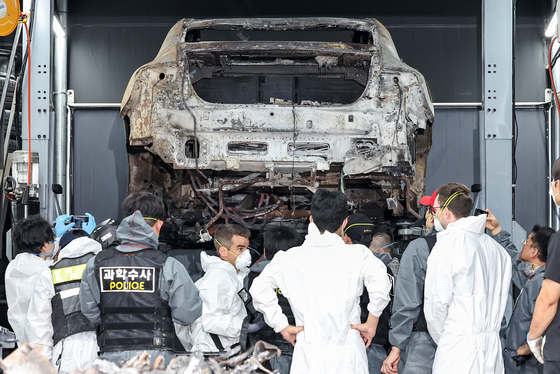 [단독] 벤츠 '파라시스' 해외 57개국서 리콜…벤츠·국토부 '국내 계획 無'